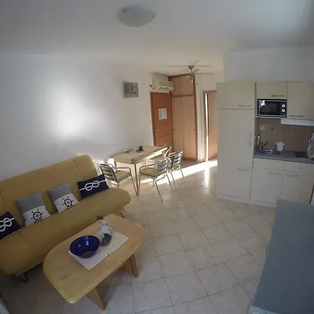 Appartement Suzy Sukošan