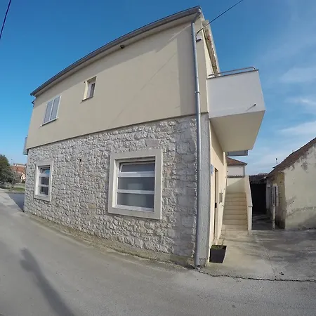 Apartamento Suzy Sukošan